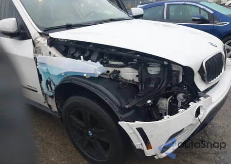 2013 BMW X5 xDrive35I/xDrive35I Premium/xDrive35I Sport Activity z USA, uszkodzony, nr VIN 5UXZV4C58D0B18750